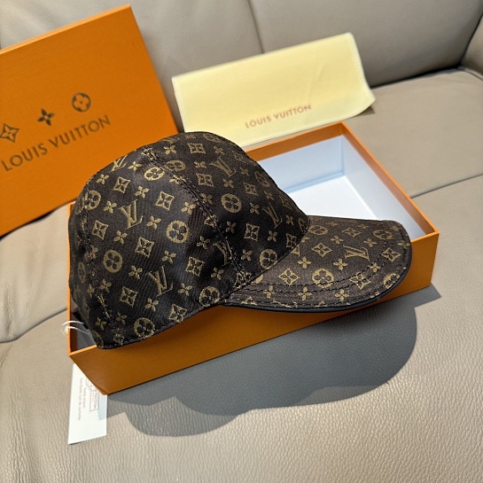 Бейсболка Louis Vuitton Monogram premium