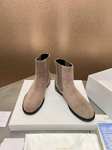 Женские замшевые сапоги The Row   