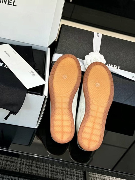 Женские кожаные кроссовки Chanel premium