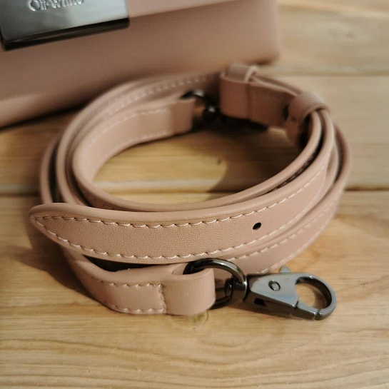 Женская кожаная сумка Off-White 25x18 см