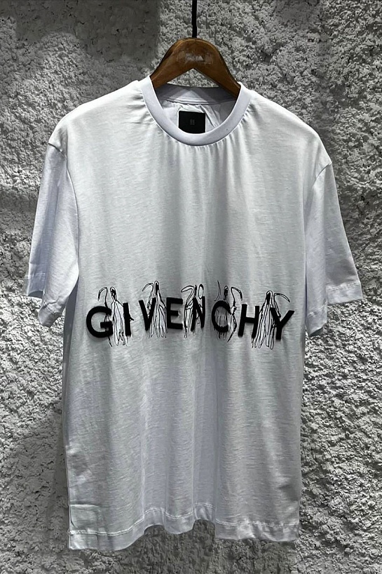 Белая оверсайз футболка Givenchy embossed logo