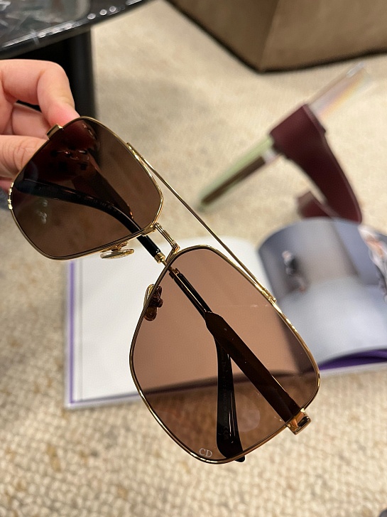 Солнцезащитные очки Dior