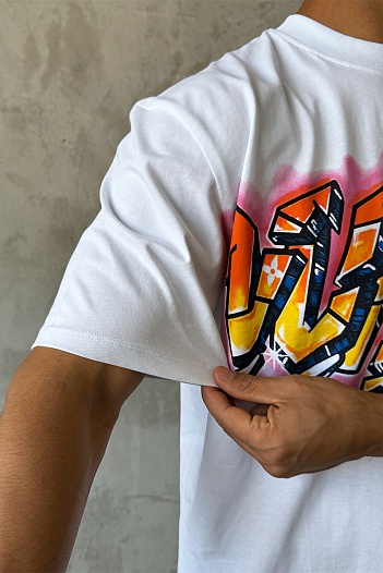 Брендовая мужская футболка Louis Vuitton graffiti print - White   