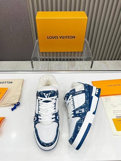 Кожаные кроссовки с мехом Louis Vuitton Trainer Premium - White / Blue   