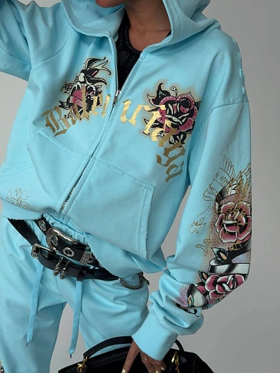 Голубой женский костюм Balenciaga   