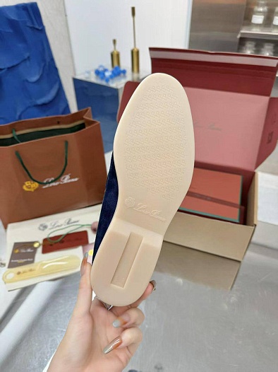 Женские замшевые лоферы Loro Piana Summer Charms Walk premium   