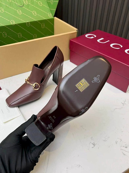 Женские кожаные лоферы на каблуке Gucci Signora Pump premium