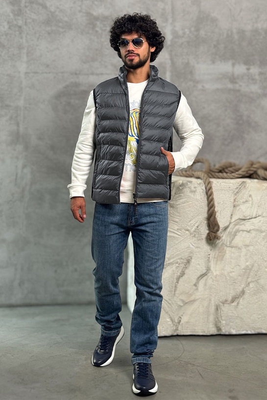 Мужской серый жилет Parajumpers