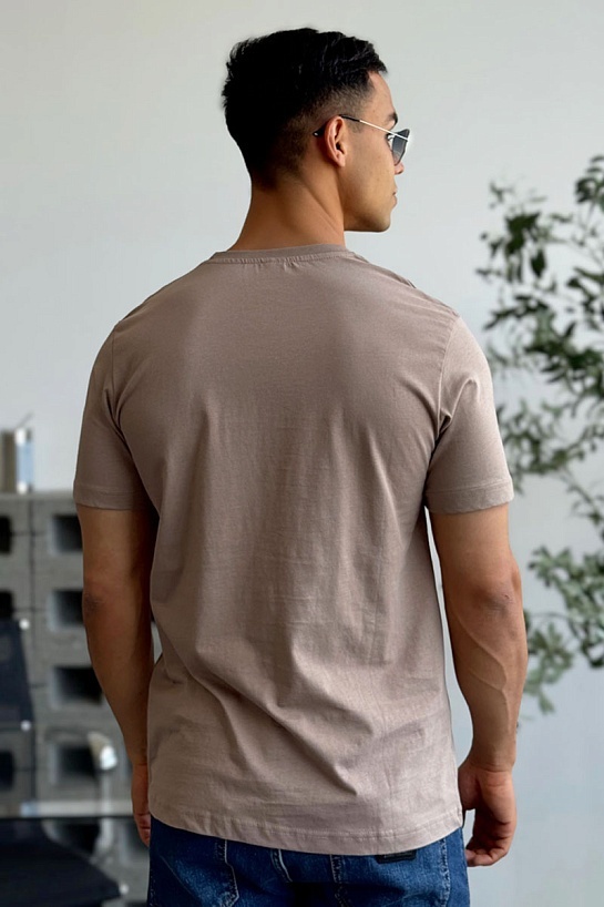 Мужская бежевая футболка Hugo Boss