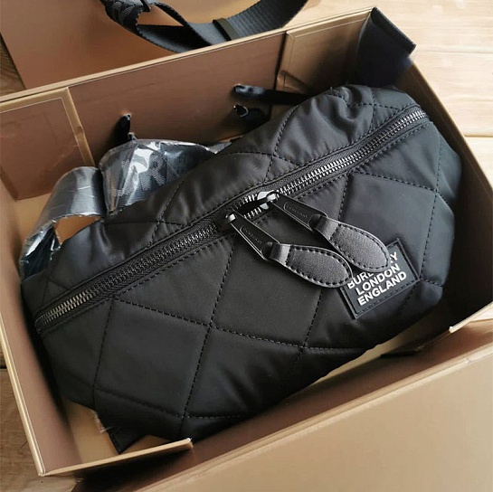 Нейлоновая сумка на пояс Burberry 30х16 см
