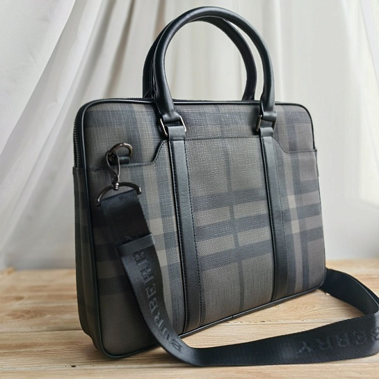 Мужская кожаная сумка Burberry 38.5x29 см -  Brown