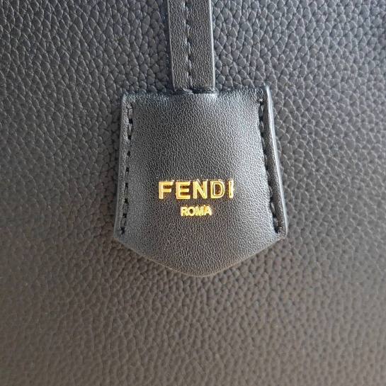 Кожаная сумка Fendi Origami Large 40x27 см