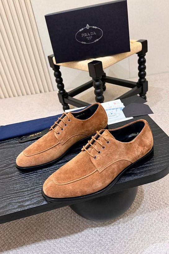 Мужские замшевые ботинки Prada
