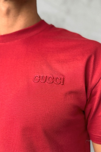 Мужская бордовая футболка Gucci logo-embroidered   