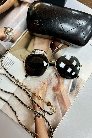 Женские солнцезащитные очки Chanel   