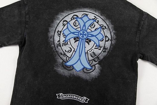 Чёрная оверсайз футболка Gothic logo