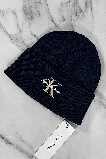 Тёмно-синяя шапка Calvin Klein Jeans monologo patch   