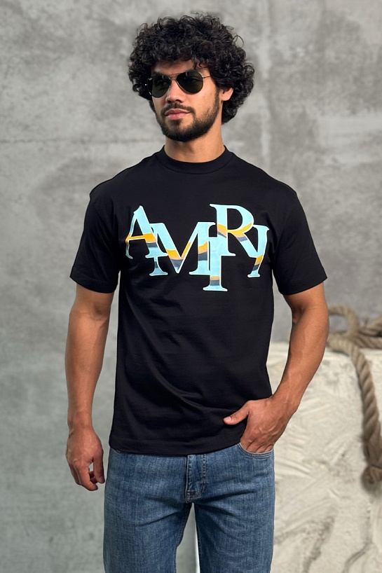 Футболка чёрного цвета Amiri staggered logo