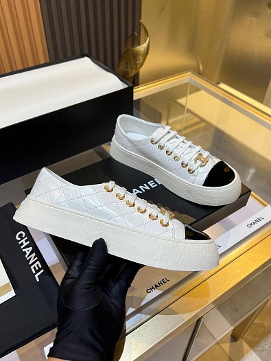 Женские кожаные кроссовки Chanel Premium - White / Black   