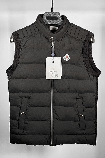 Мужской брендовый жилет Moncler чёрного цвета   