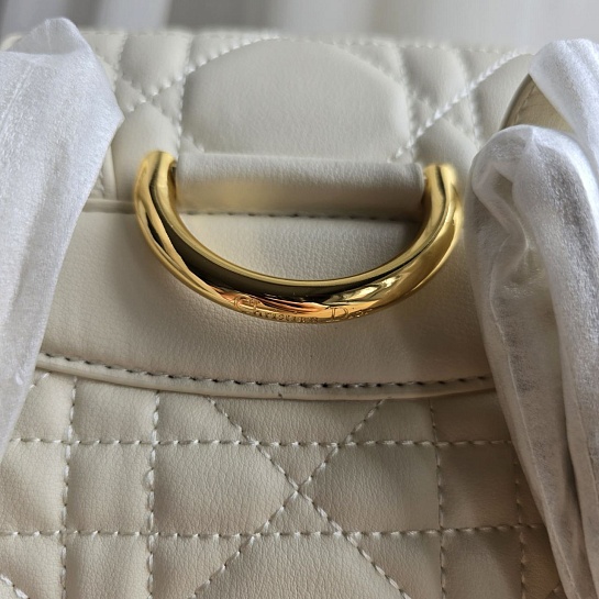Кожаный рюкзак Dior Caro 26x25 см - White