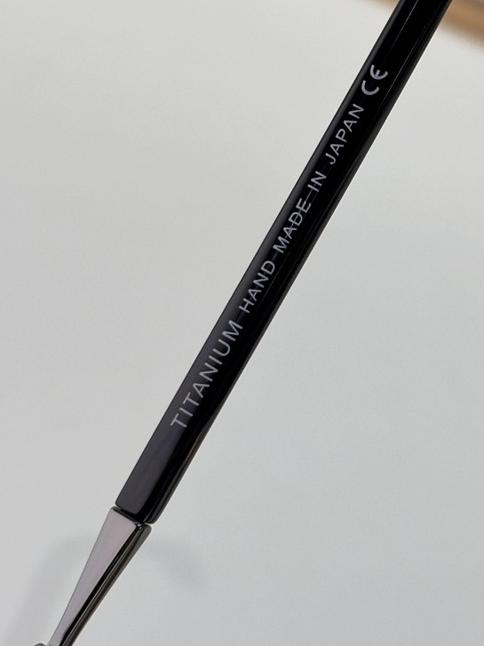 Солнцезащитные очки  Loro Piana