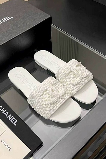 Женские кожаные шлёпанцы Chanel premium   