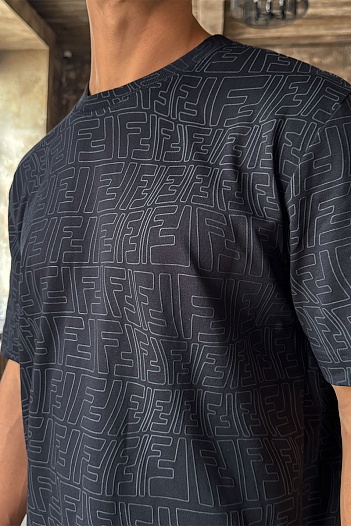 Чёрная оверсайз футболка Fendi distorted monogram pattern   