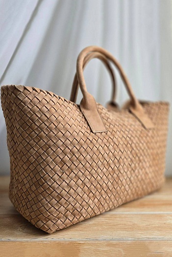 Замшевая сумка Bottega Veneta Cabat 40x28 см - Brown   