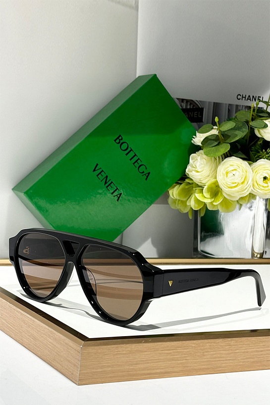 Солнцезащитные очки Bottega Veneta