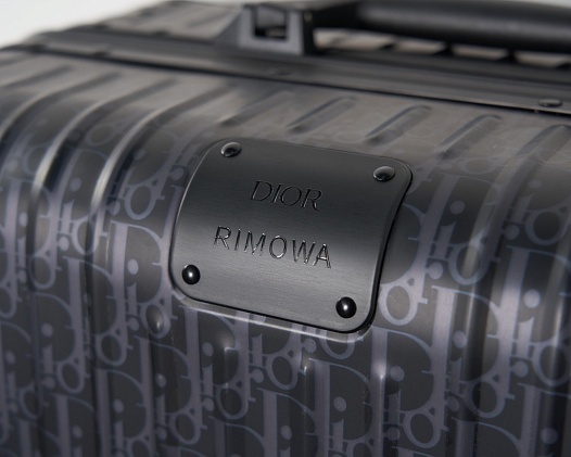 Чемодан Rimowa x Dior Aluminum M Premium 67x42x27 см   