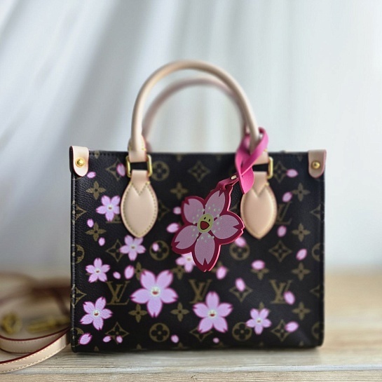 Кожаная сумка Louis Vuitton x Takashi Murakami OnThe Go 24x20 см