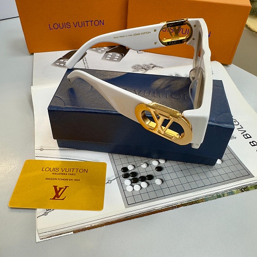 Солнцезащитные очки Louis Vuitton Link Square   
