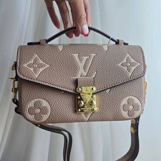 Кожаная сумка Louis Vuitton Pochette Mini 19x10 см - Beige