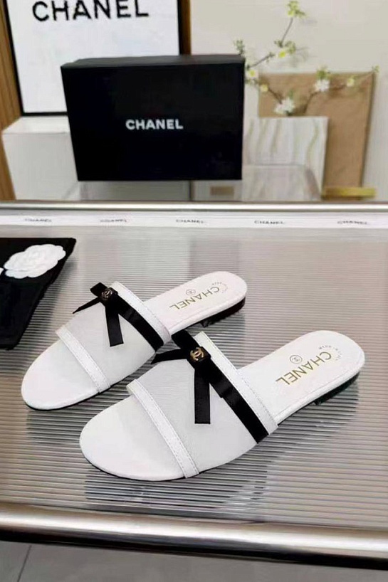 Женские кожаные шлёпанцы Chanel premium