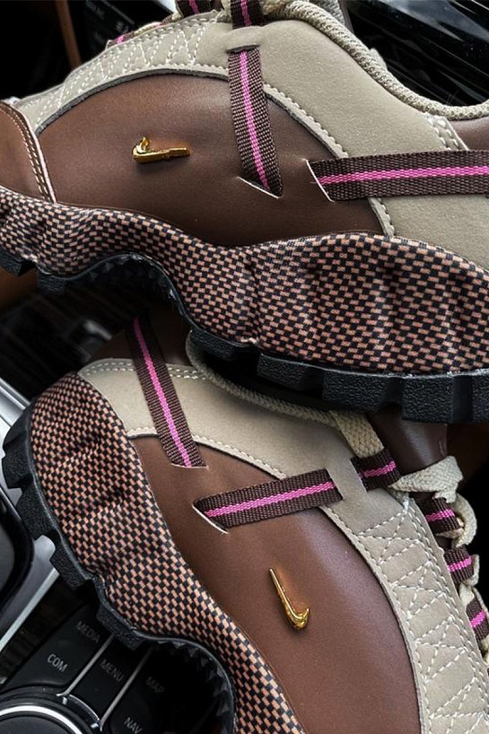 Кроссовки Jacquemus x Nike Air Humara LX "Ale Brown Gold"