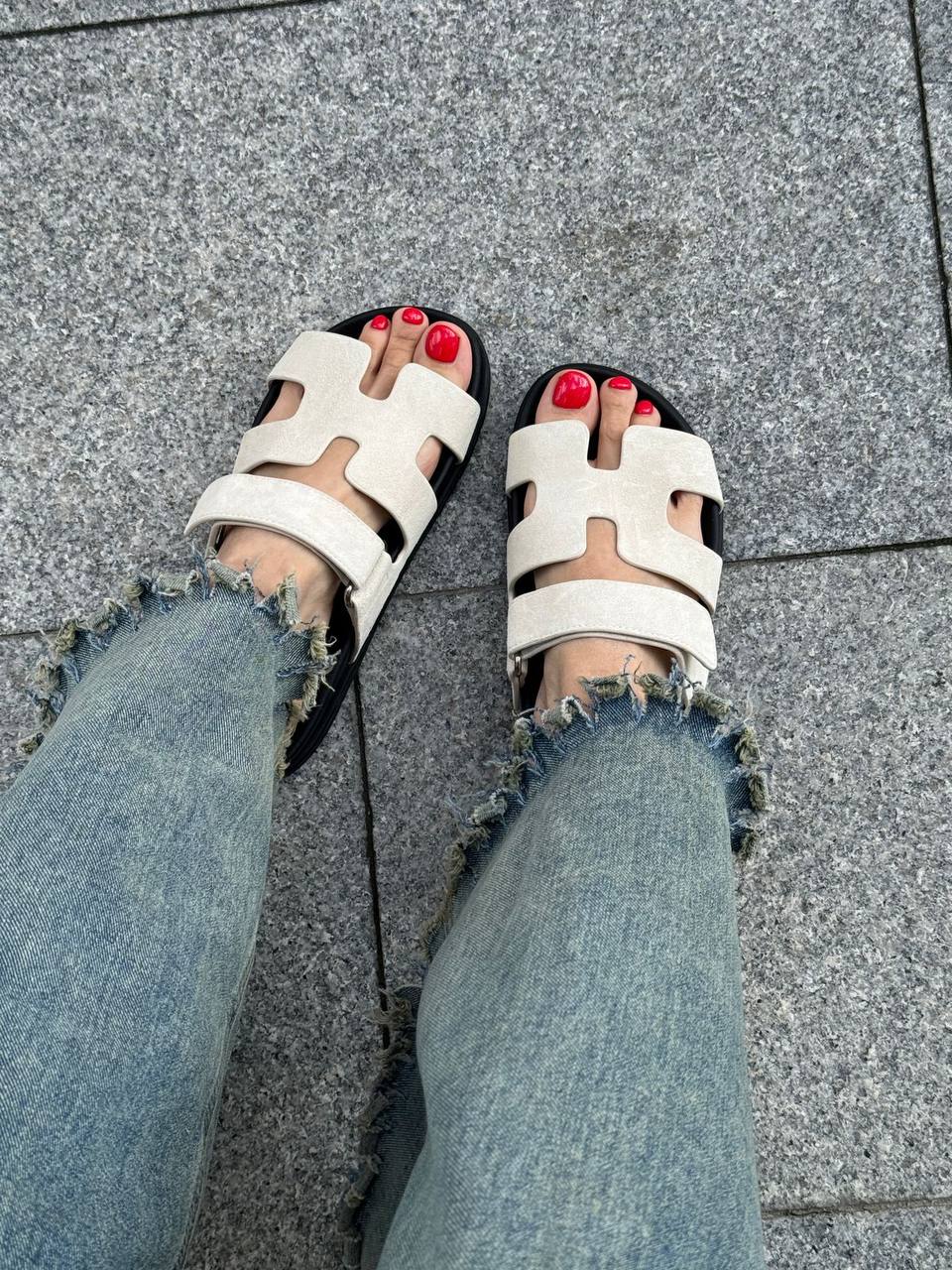 Женские замшевые сандалии Hermes Chypre - Beige