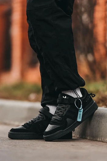 Кроссовки Bad Bunny x Adidas Forum Low - Black   