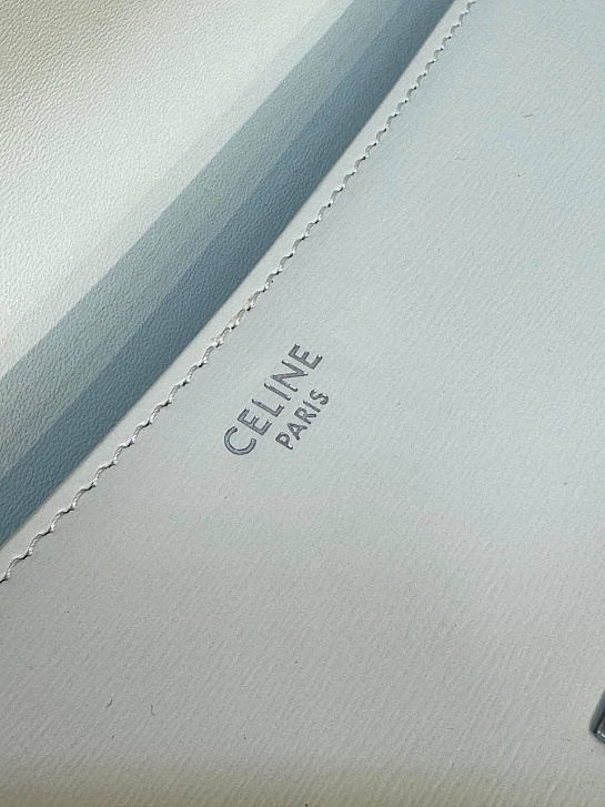 Женская сумка Celine Lola Premium 26x12x5 см - White