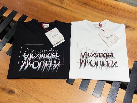 Белая футболка Alexander McQueen reversed logo