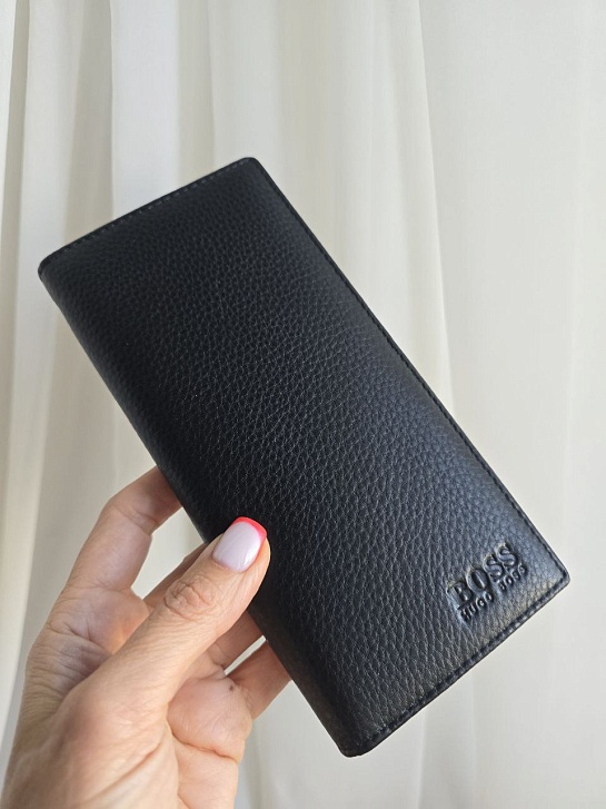 Кожаное чёрное портмоне Hugo Boss 18x9 см