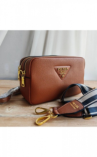Кожаная сумка Prada Logo Shoulder 23x14 см - Brown   