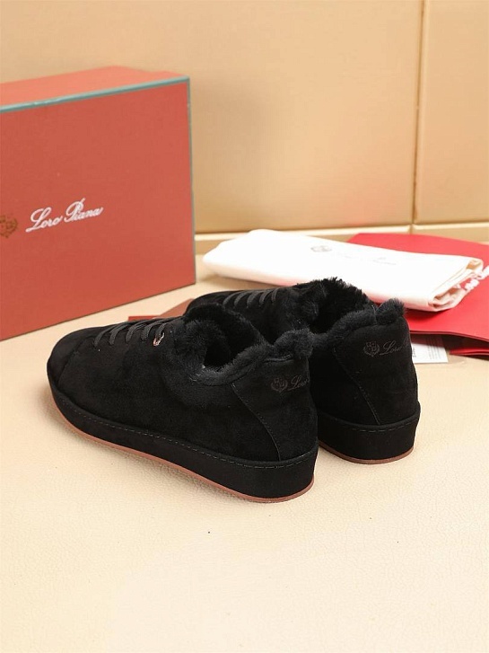 Зимние кроссовки с мехом Loro Piana