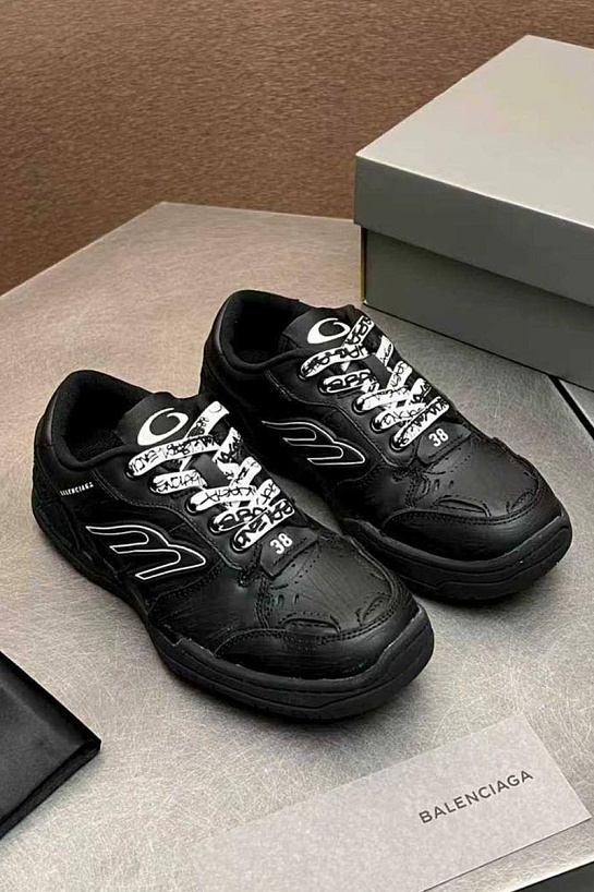 Женские кожаные кроссовки Balenciaga Hamptons Worn-Out premium