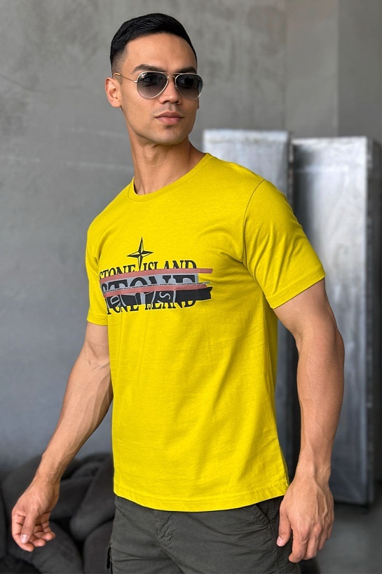 Мужская футболка салатового цвета Stone Island