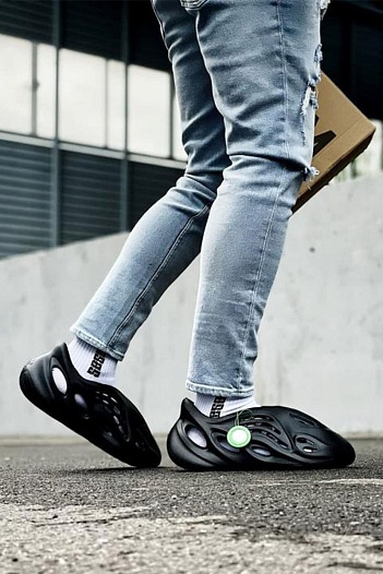 Кроссовки Adidas Yeezy Foam Runner - Black   
