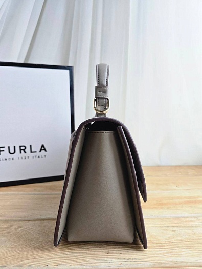 Замшевая сумка Furla Eclisse S 21x17 см   