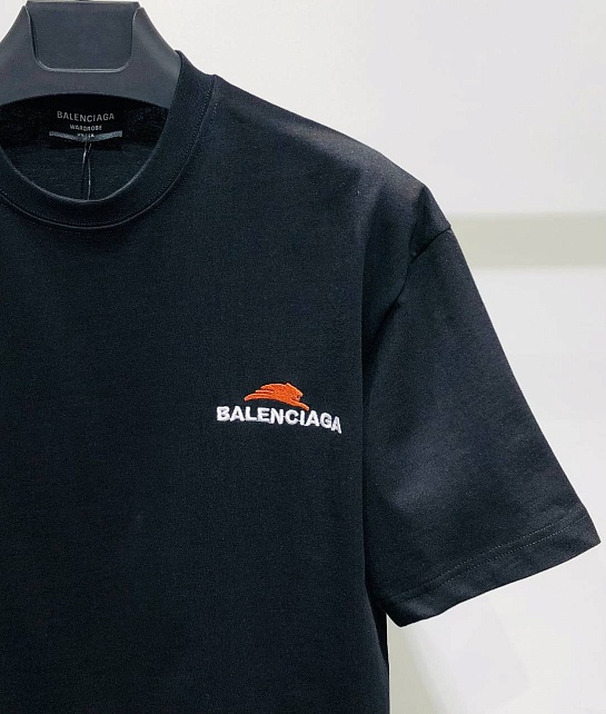 Чёрная оверсайз футболка Balenciaga Year of the Tiger