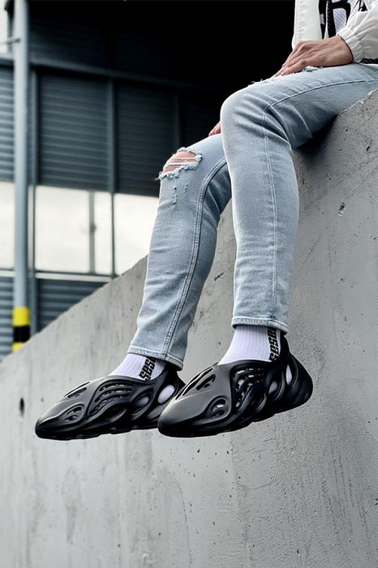 Кроссовки Adidas Yeezy Foam Runner - Black