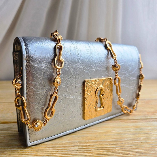 Кожаная сумка Schiaparelli 19x11 см